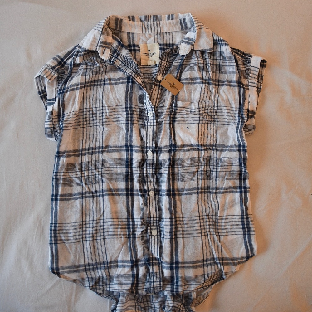 BRAND NEW American Eagle Plaid Button-Up w/tags